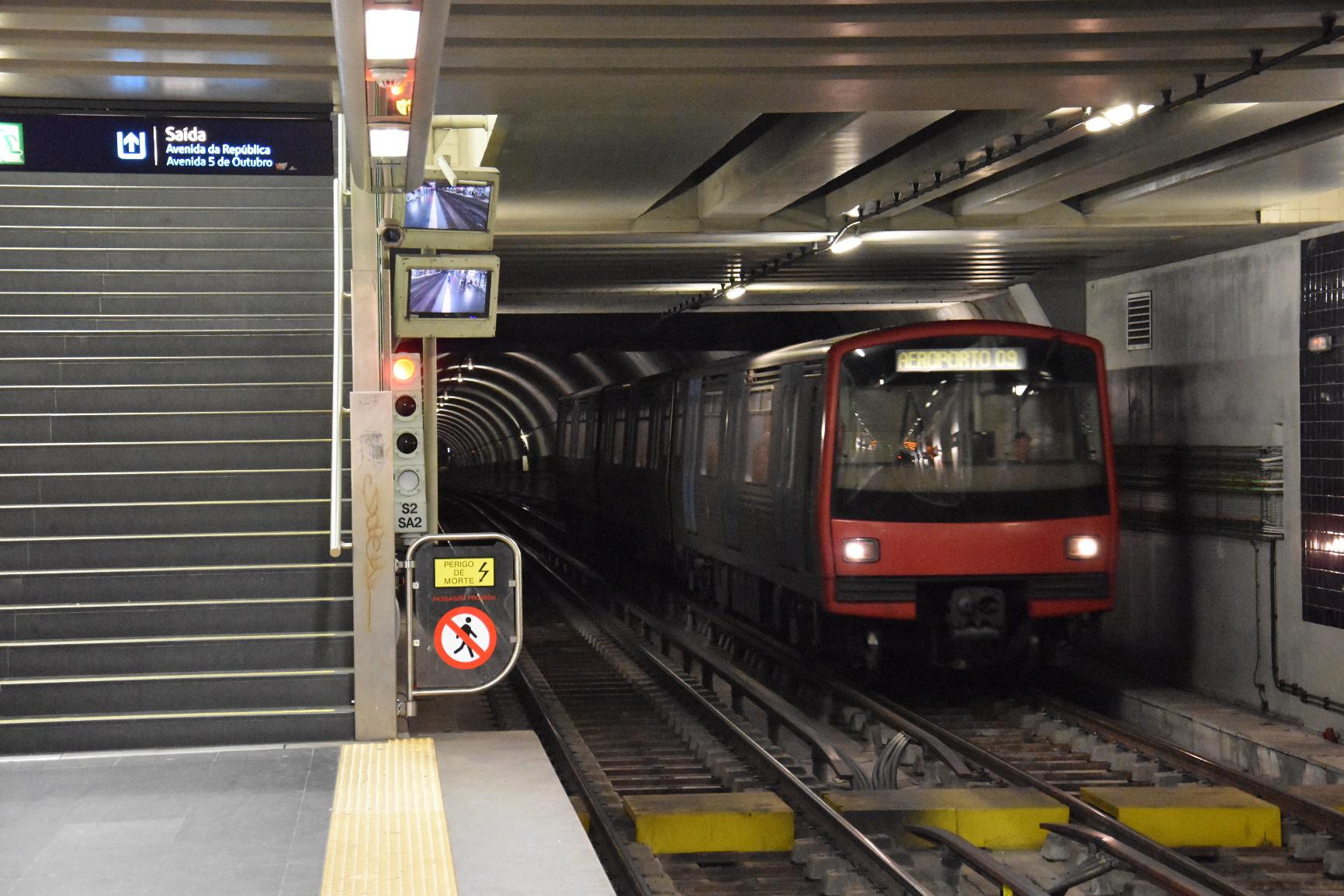Underground transit system